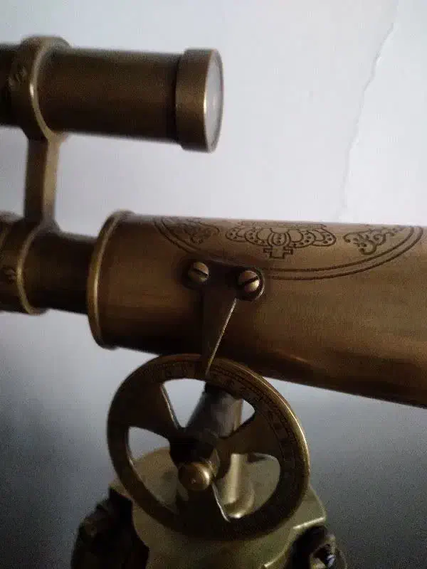 دوربین آنتیک|کلکسیون اشیاء عتیقه|نهاوند, |دیوار