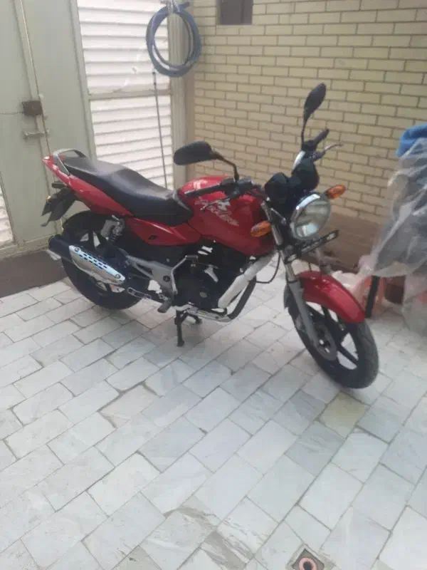 پالس ۱۸۰|موتورسیکلت|کاشان, شهدا|دیوار