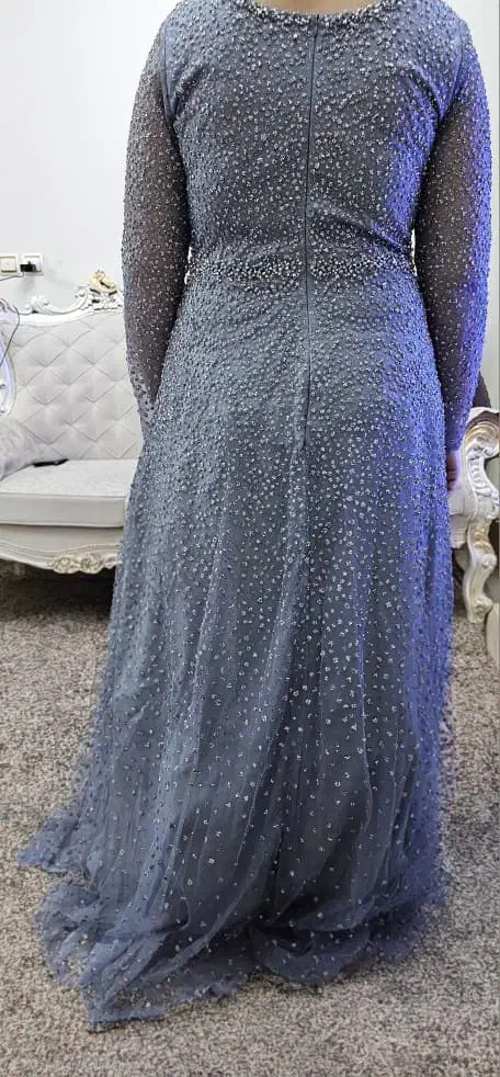 لباس مجلسی زنانه باقیمت عالی یکبار کلن پوشیده شده|لباس|اصفهان, شهرک امام خمینی|دیوار