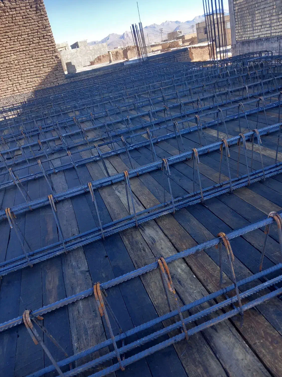 اجرای کار قالبندی و آرماتور بندی|خدمات پیشه و مهارت|شهرکرد, |دیوار