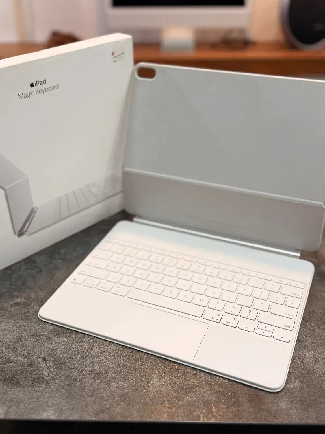 Ipad Air M3 256 ۱۳  به همراه مجیک کیبورد|تبلت|تهران, جردن|دیوار