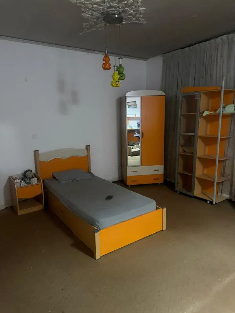 سرویس خواب تخت خواب میز صندلی|تخت و سرویس خواب|کرج, گوهردشت|دیوار