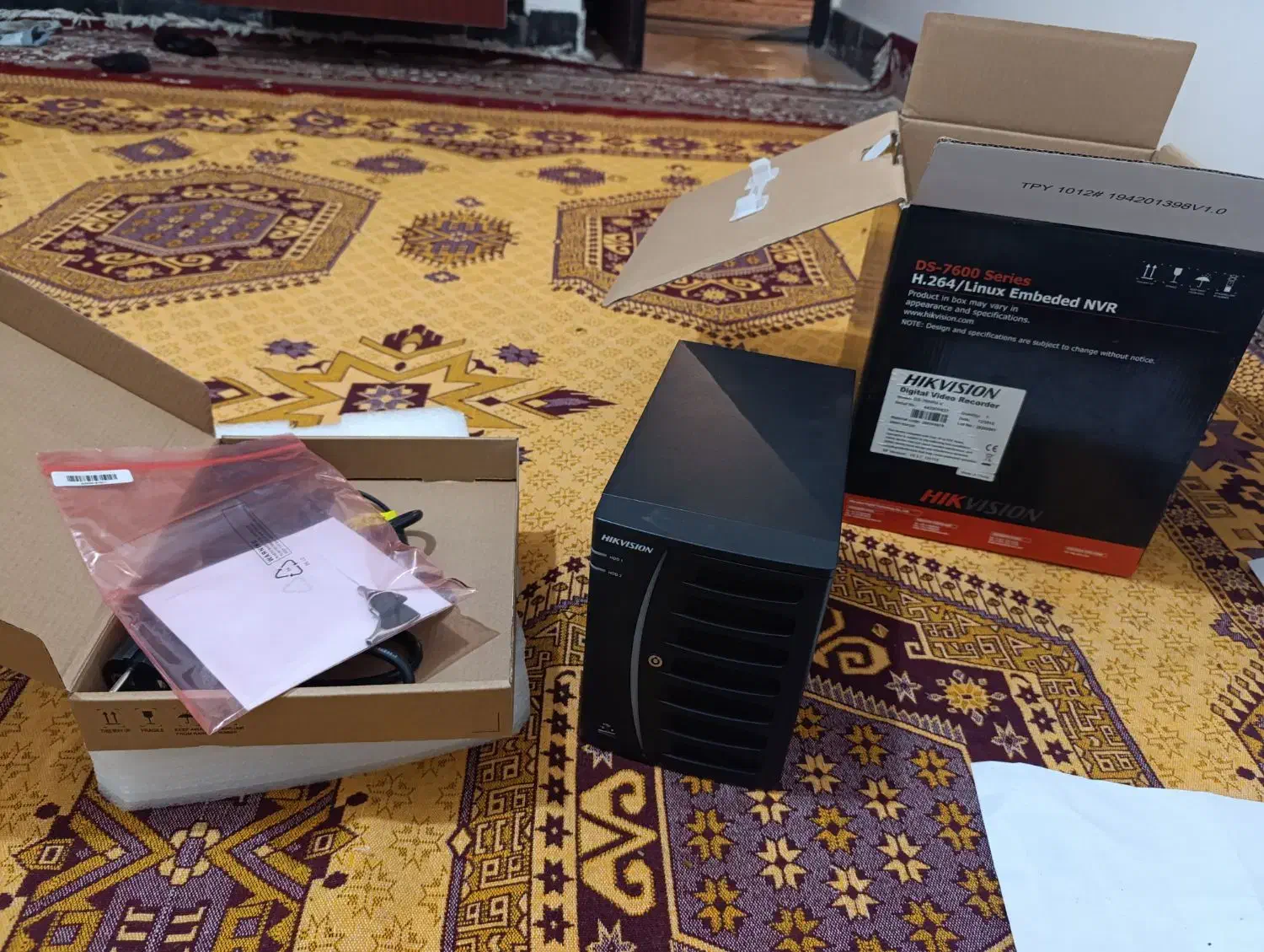 دستگاه ضبط دوربین مدار بسته|دوربین مداربسته|شیراز, فرودگاه شهید دستغیب شیراز|دیوار