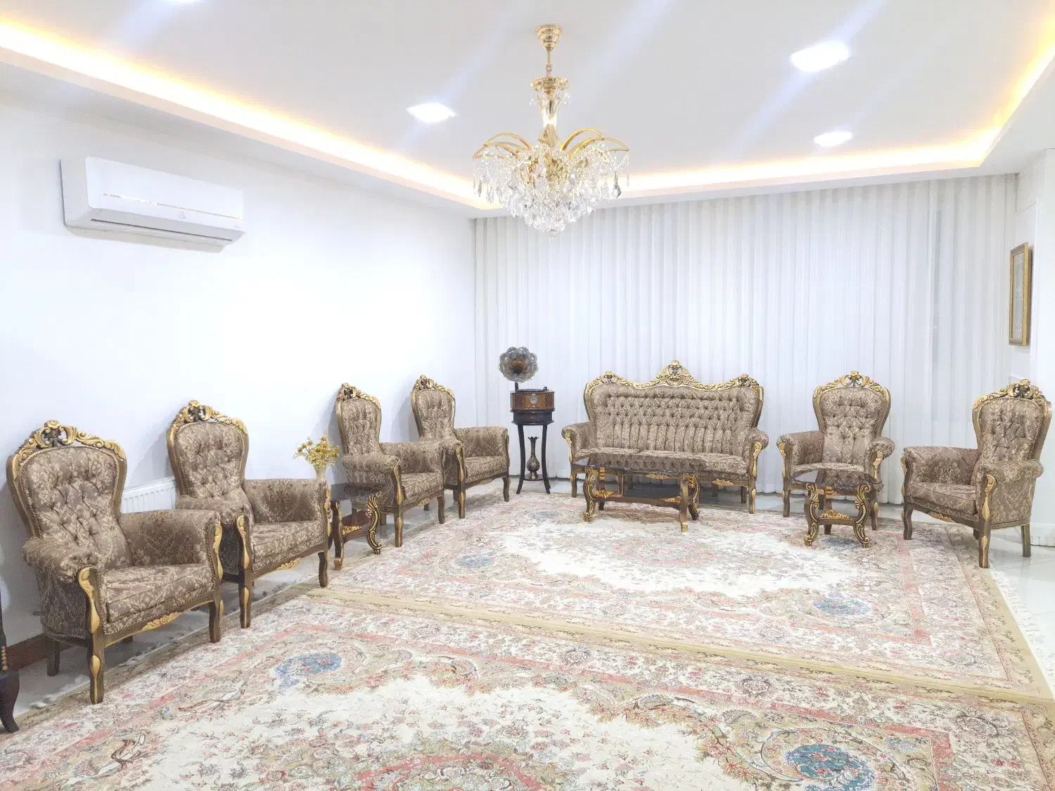 مبل اصفهان|مبلمان خانگی و میز عسلی|قائن, |دیوار
