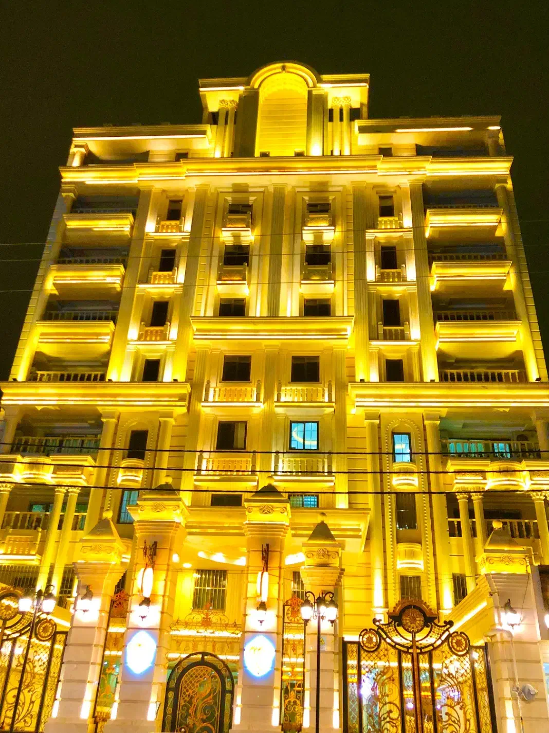 تک واحدی پنت هاوس 288متر/بلند مرتبه/کلاس جهانی|فروش آپارتمان|اهواز, گلستان|دیوار