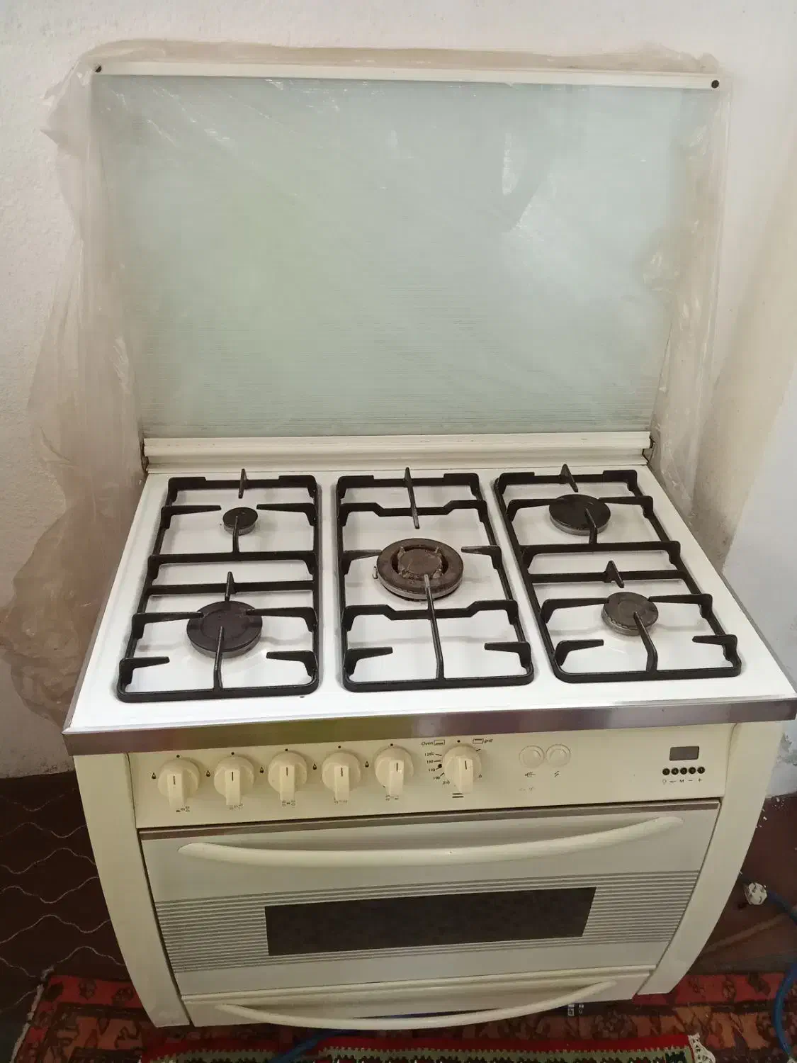 اجاق پنج شعله فردا|اجاق گاز و لوازم برقی پخت‌وپز|تالش, هشتپر|دیوار