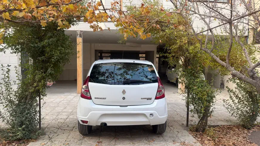 ساندرو اتومات مدل ۱۳۹۷|خودرو سواری و وانت|مشهد, جاهد شهر|دیوار