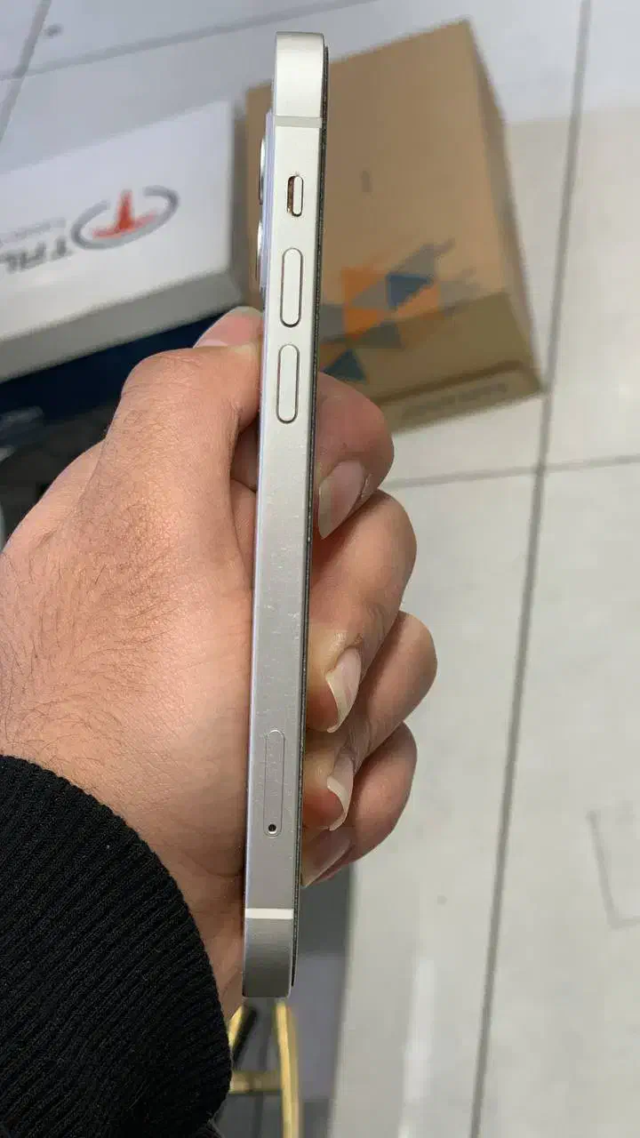 آیفون ۱۲ لا کاغذی|موبایل|حمیدیا, |دیوار