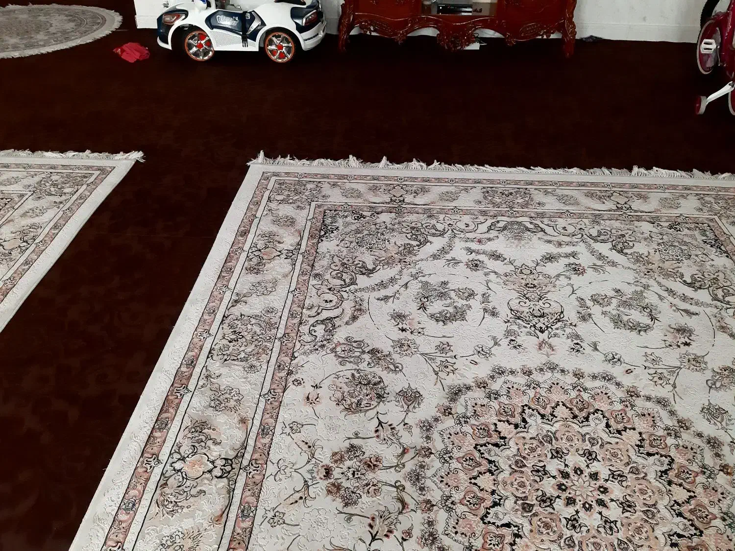 موکت طرح درباری با نقش گل|موکت|نسیمشهر, |دیوار