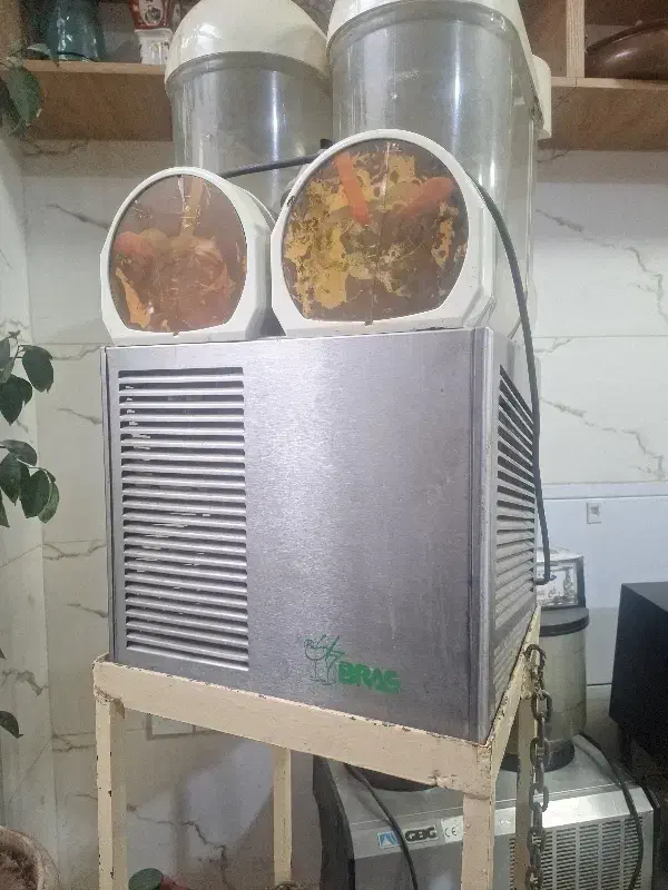 یخ در بهشت ایتالیایی تاپینگ ۲۰ لگنه|کافیشاپ و رستوران|رامند, |دیوار