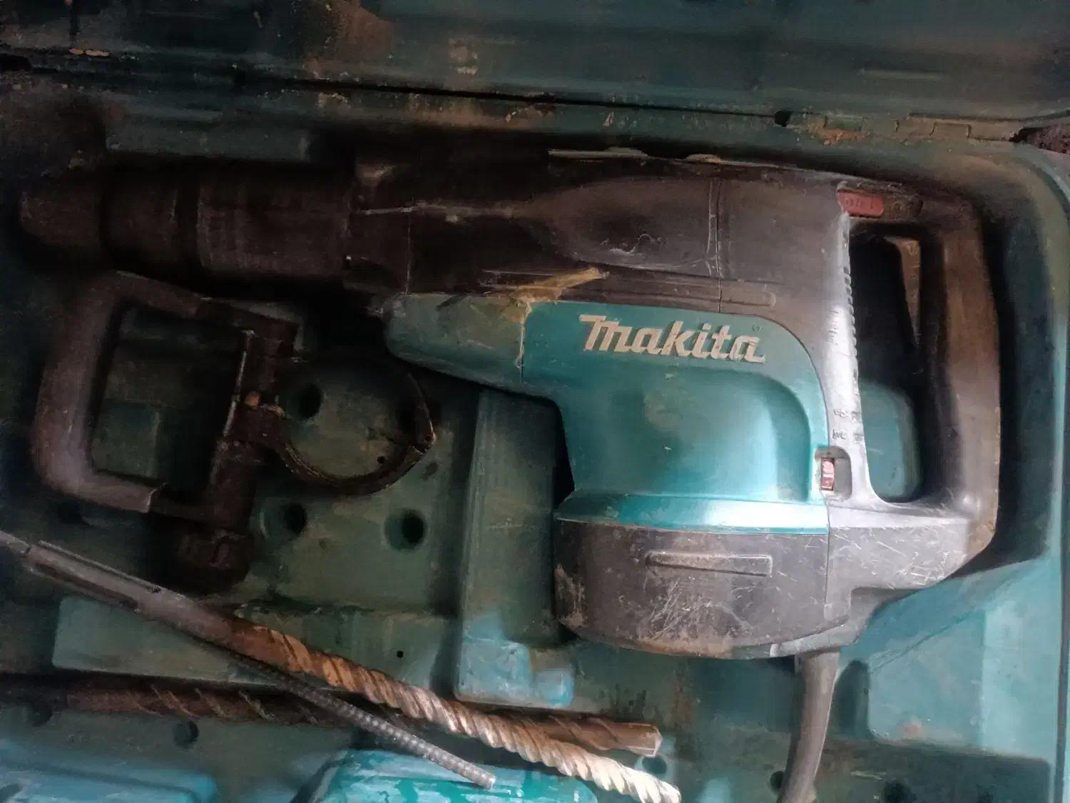 سلام وقت بخیر چند عدد دیل ستونی هلتی|ابزارآلات|خمینی‌شهر, |دیوار