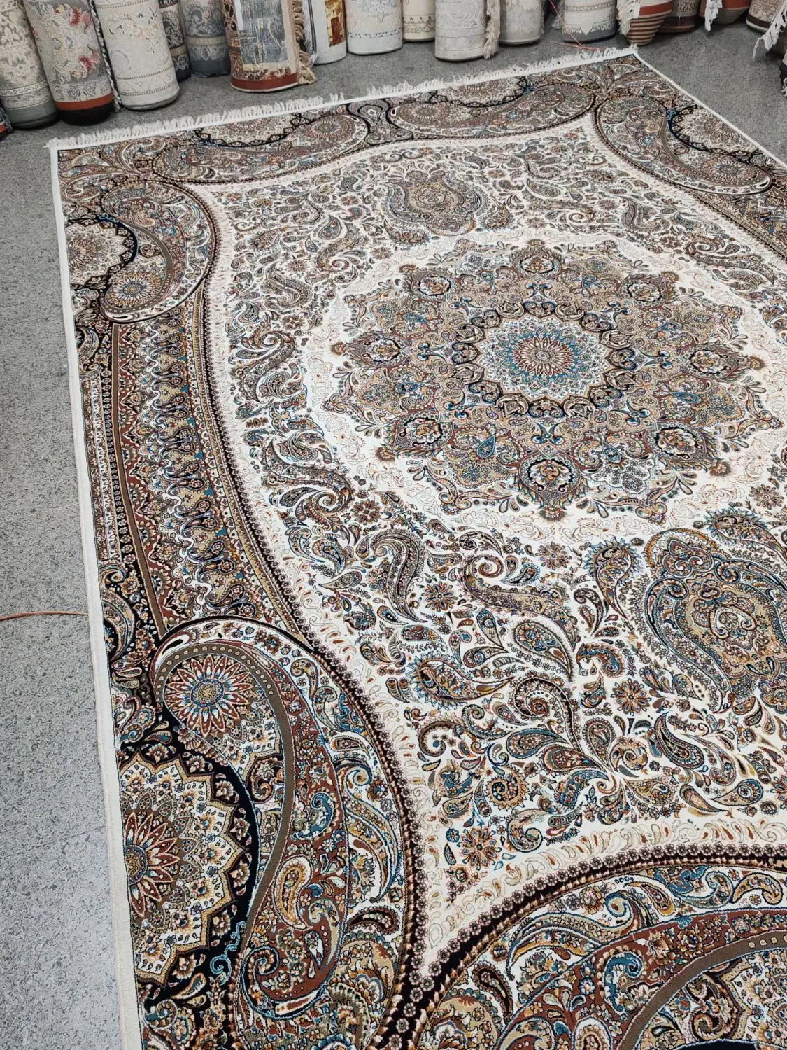 4تخته فرش 9متری پارادیس کرم 700شانه|فرش|قم, نیروگاه|دیوار