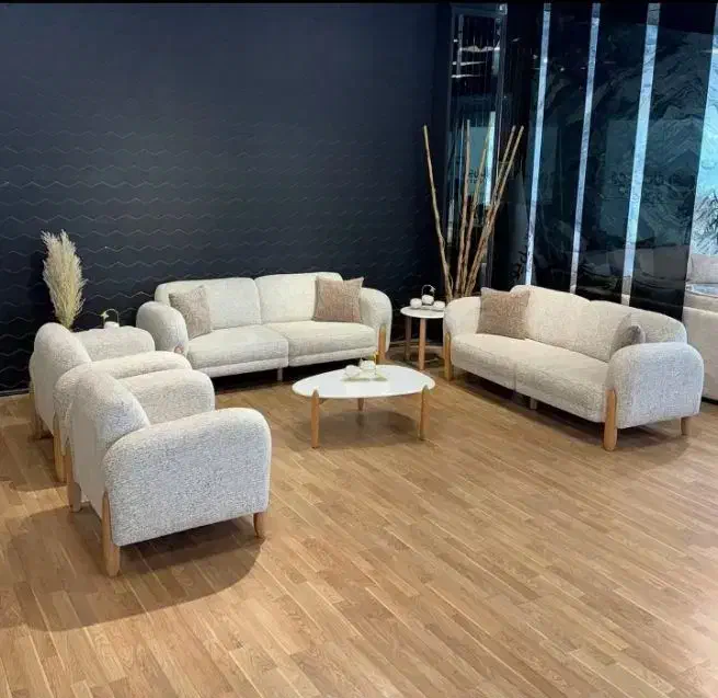 ۵۶۶۶۰مهرگان حاجی ارزانی حراج شروع شد کیفت ۵۶۶۶۰|مبلمان خانگی و میز عسلی|صدرا-فارس, فاز ۱|دیوار