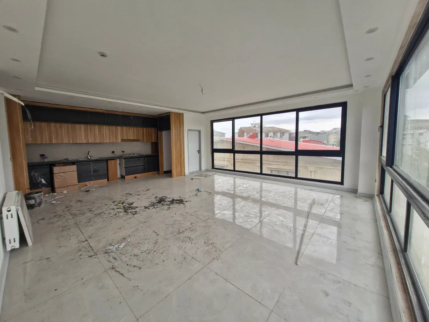 فروش واحد نوساز ۹۵ متر خیابان طالقانی|فروش آپارتمان|بندر انزلی, معلم|دیوار