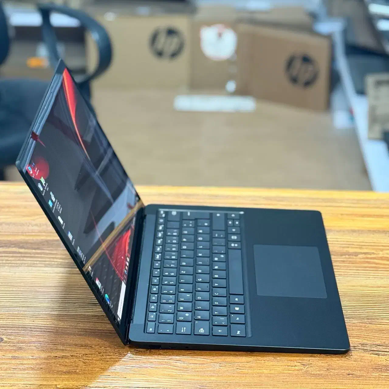 برندمایکروسافت طراحی ظریف وخاص با سورفیس لپ تاپ ۴|رایانه همراه|اردبیل, |دیوار