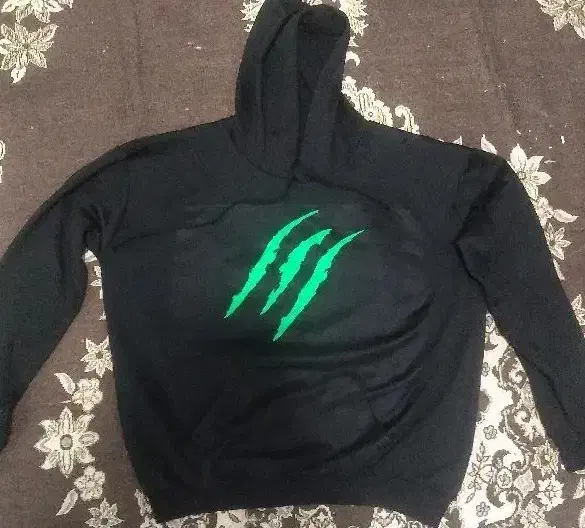 هودی|لباس|مشهد, خواجه ربیع|دیوار