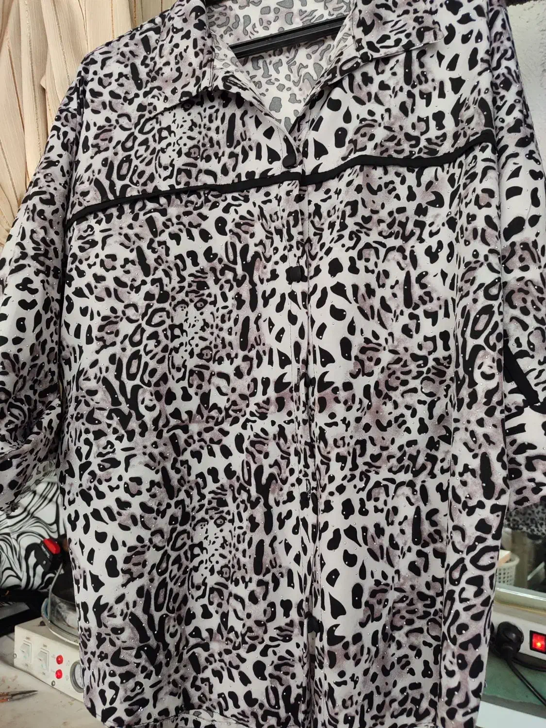 شومیز مانتویی|لباس|آبسرد, |دیوار