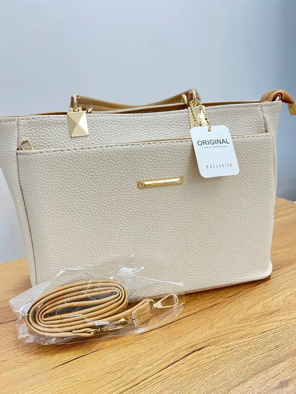 کیف زنانه|کیف، کفش، کمربند|ساوه, |دیوار