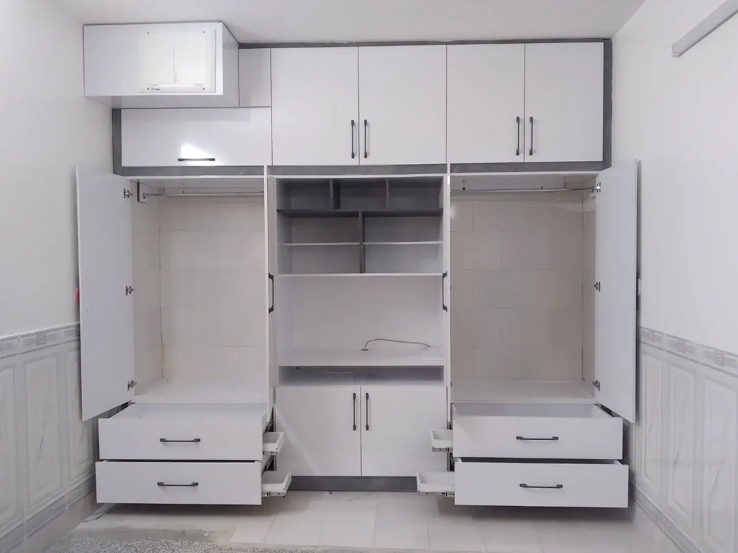 کمد دیواری نقد و اقساط به قی.مت عمده|مصالح و تجهیزات ساختمان|اصفهان, دستگرده|دیوار