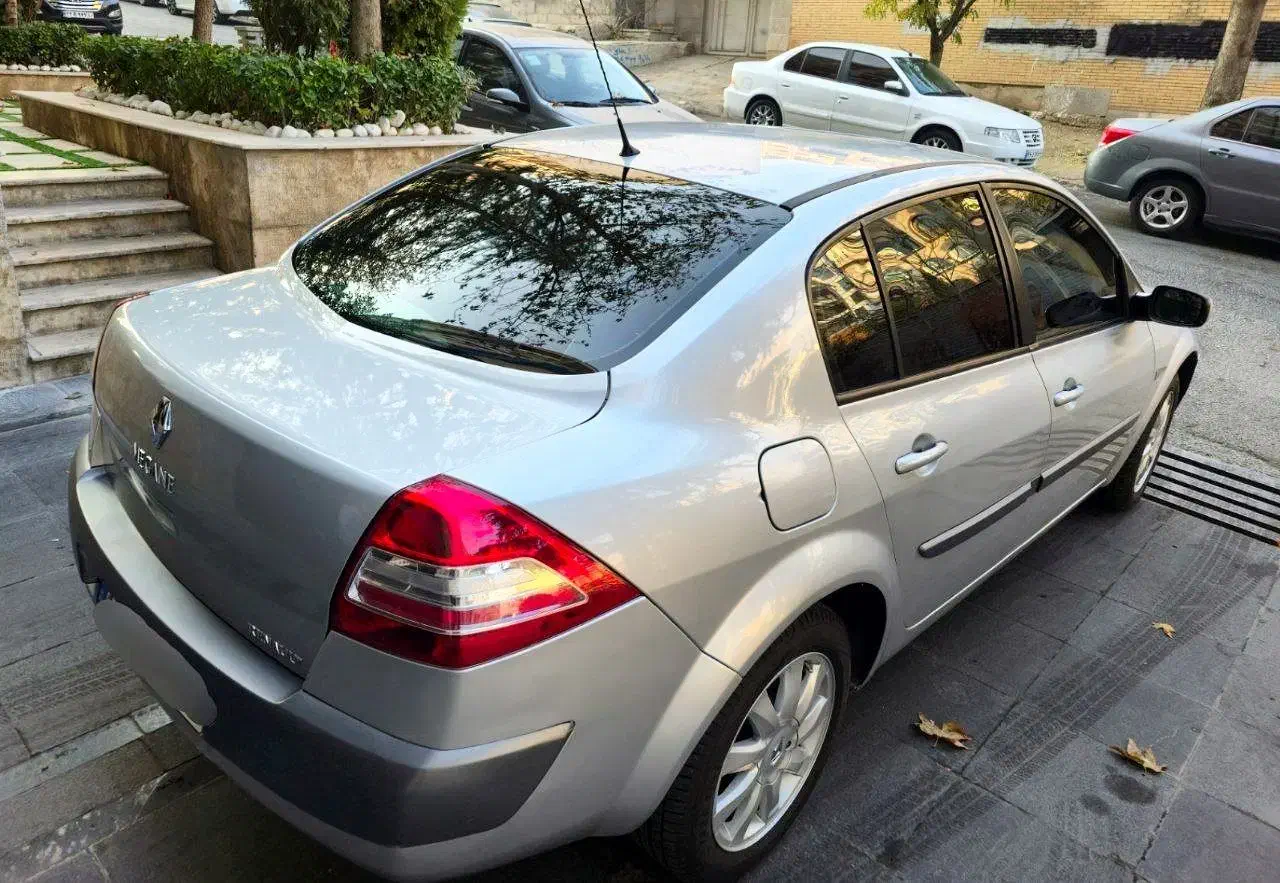 رنو مگان ۲۰۰۰ اتومات۲۰۱۲ - ۹۱|خودرو سواری و وانت|تهران, فردوس|دیوار