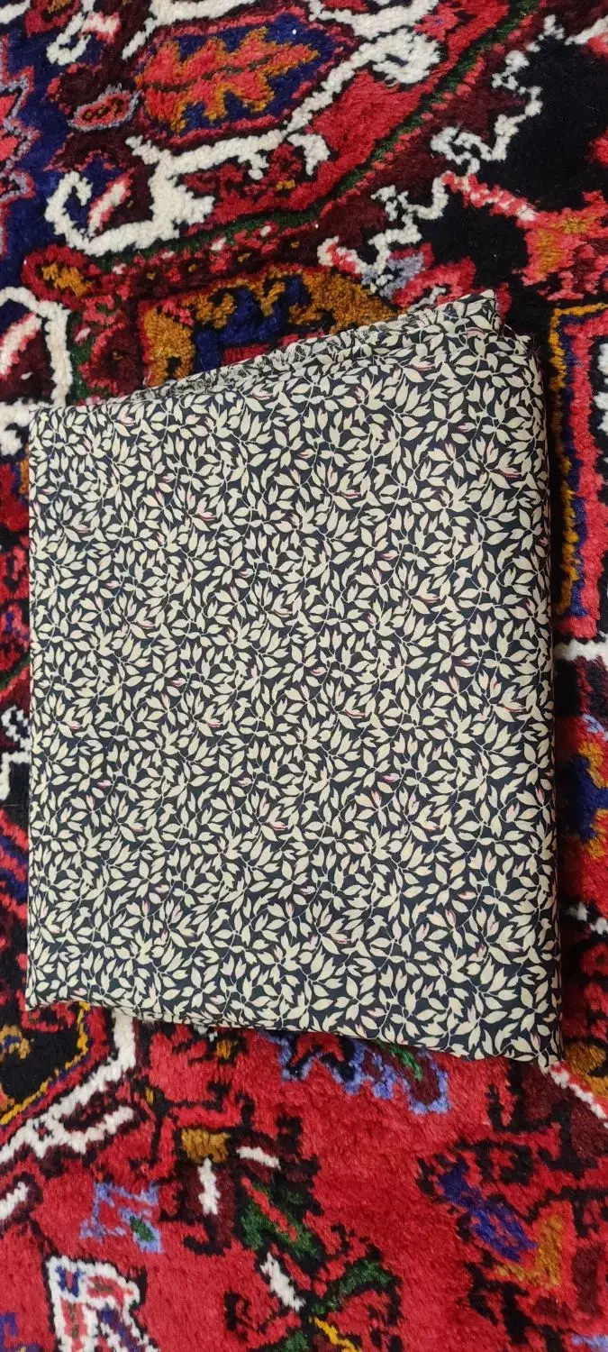 پارچه چادری|لباس|تبریز, |دیوار