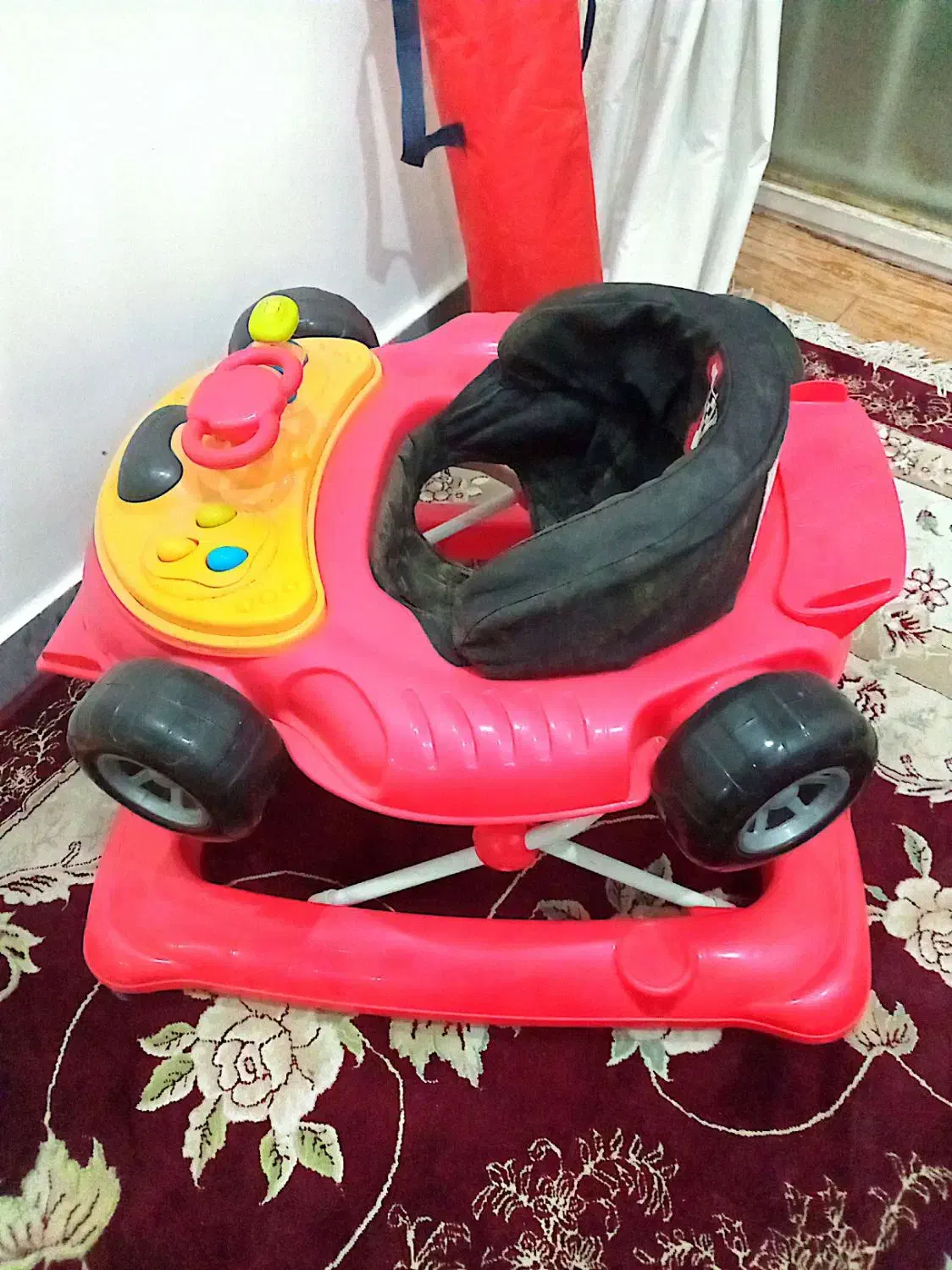 یک سری وسایل کودک و نوزاد|اسباب و اثاث بچه|شوشتر, |دیوار