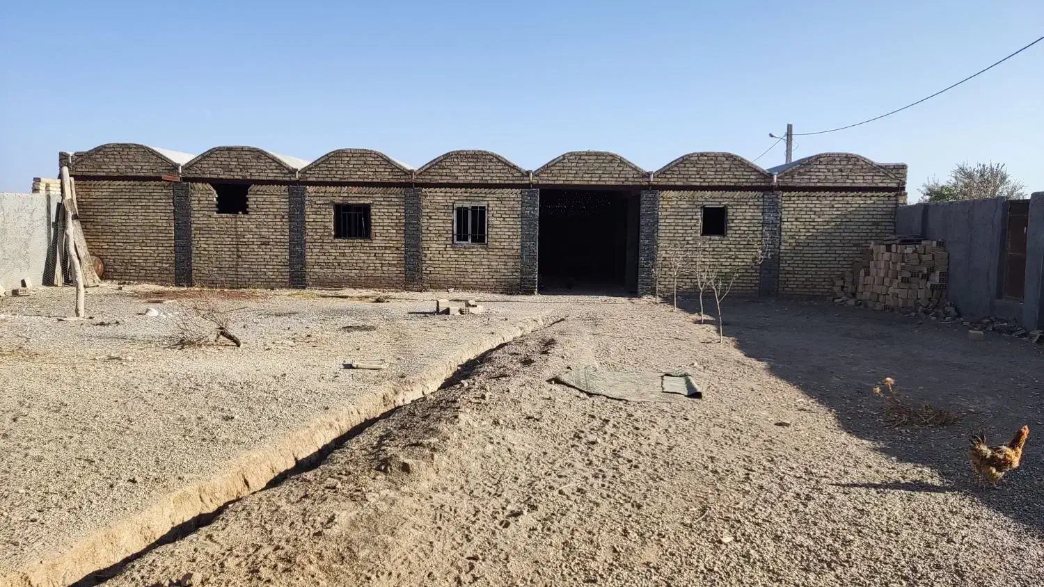 سوله ۳۰۰ متری اجاره یا مشارکت|اجارهٔ دفتر صنعتی، کشاورزی، تجاری|دشتابی, |دیوار