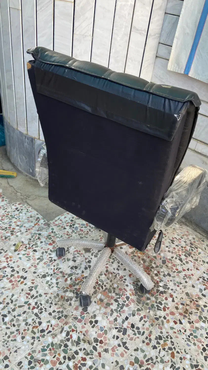 صندلی مدیریتی چرخ دار|مبلمان اداری|دهدشت, |دیوار