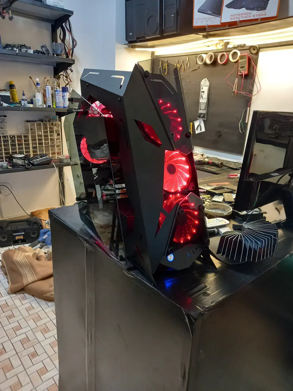 کامپیوتررباتیک.گیمینگ3dmaxرندرپریمیرادیت228|رایانه رومیزی|اندیشه, اندیشه فاز ۴|دیوار