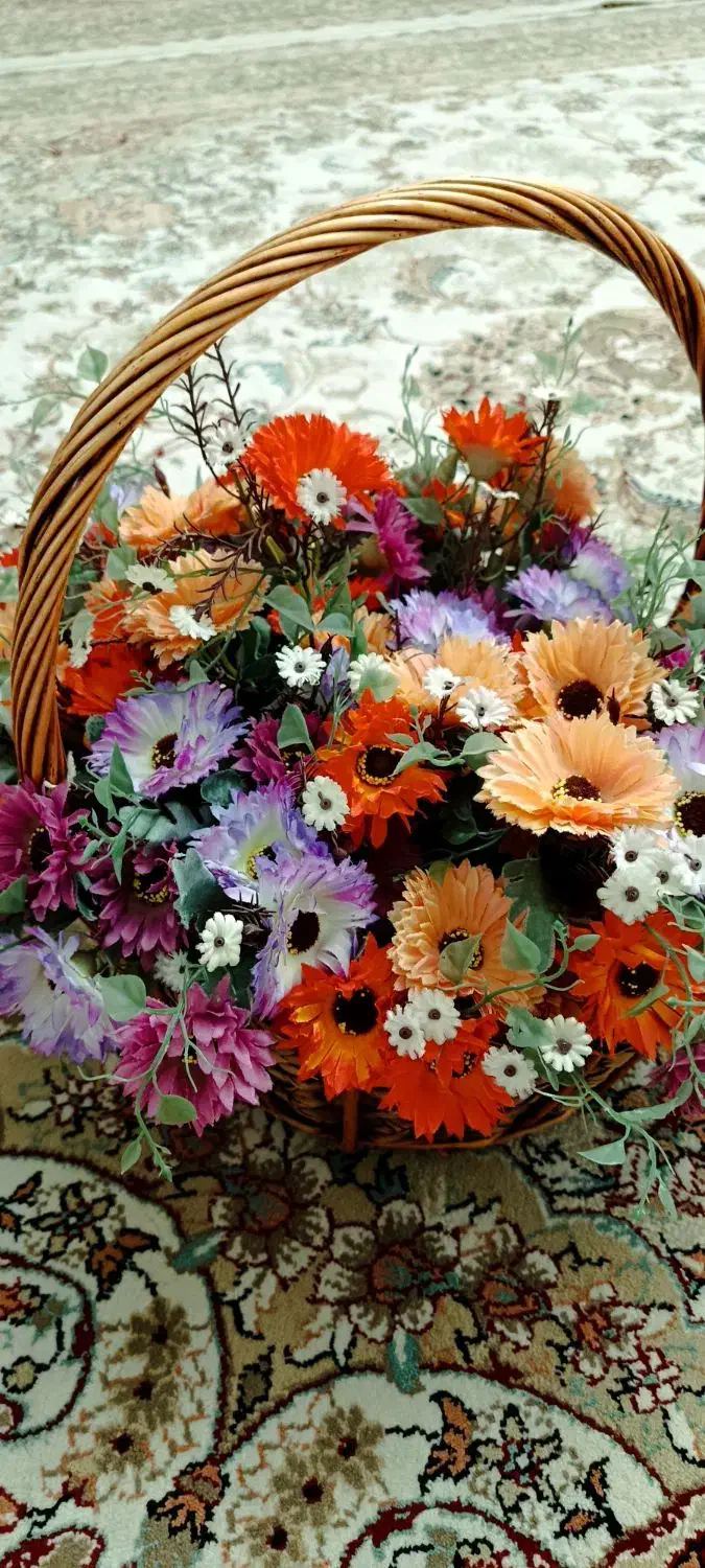 گلدون با گل های مصنوعی زیبا|گل مصنوعی|محمدشهر, محمدشهر|دیوار