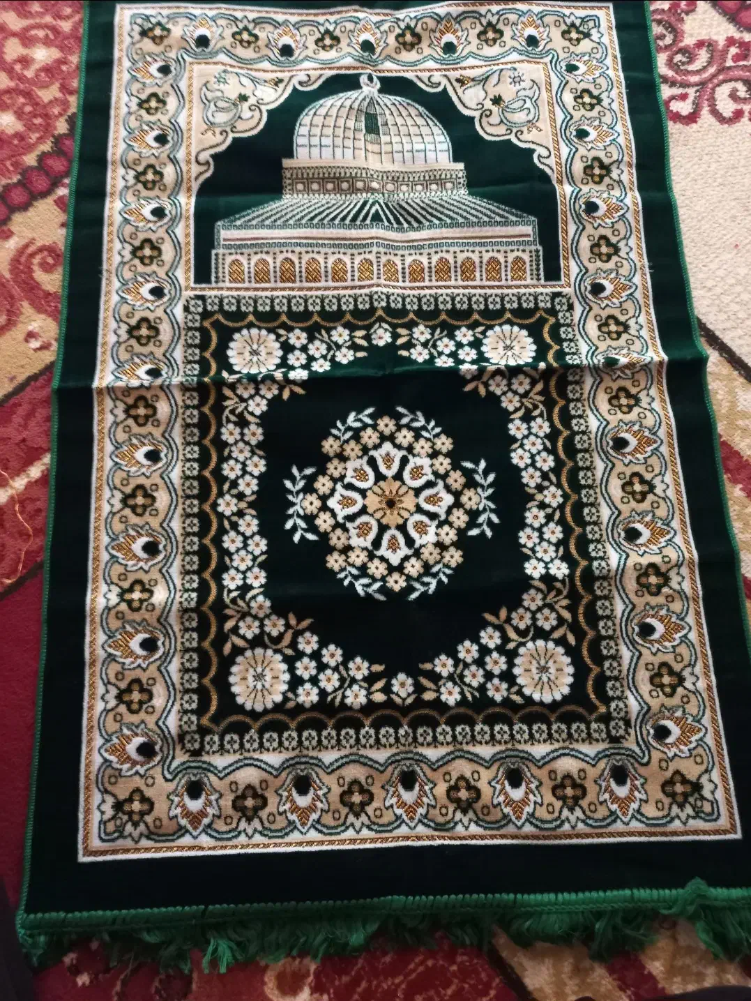 تعدادی سجاده جنس خوب|فعالیت داوطلبانه|قشم, |دیوار