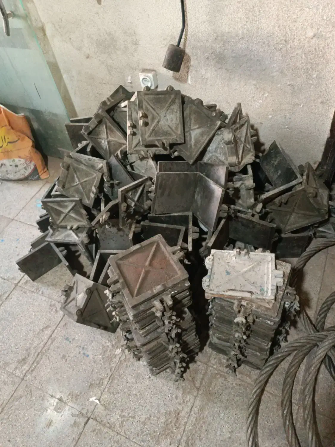 غالب آزمایشگاه بتن|مصالح و تجهیزات ساختمان|مشهد, کوی المهدی|دیوار