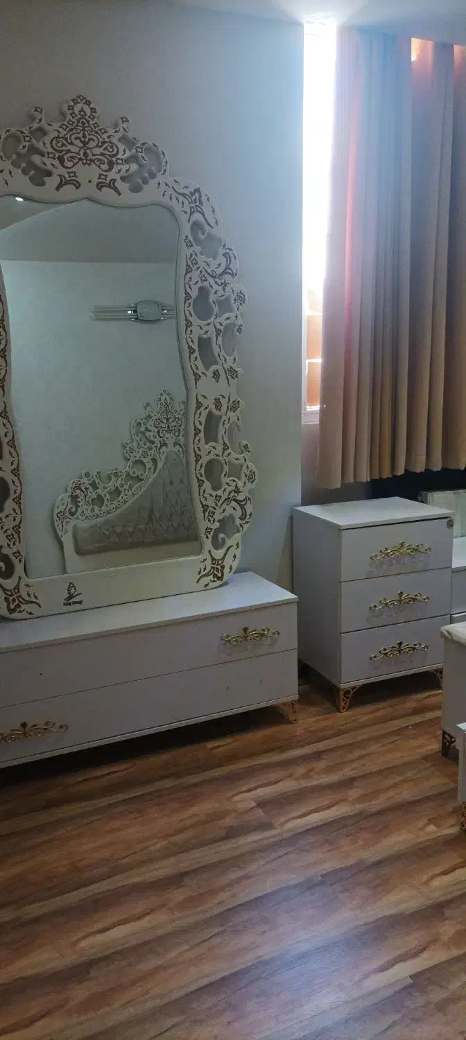 تجهیزات چوبی|مبلمان خانگی و میز عسلی|فولادشهر, B8|دیوار