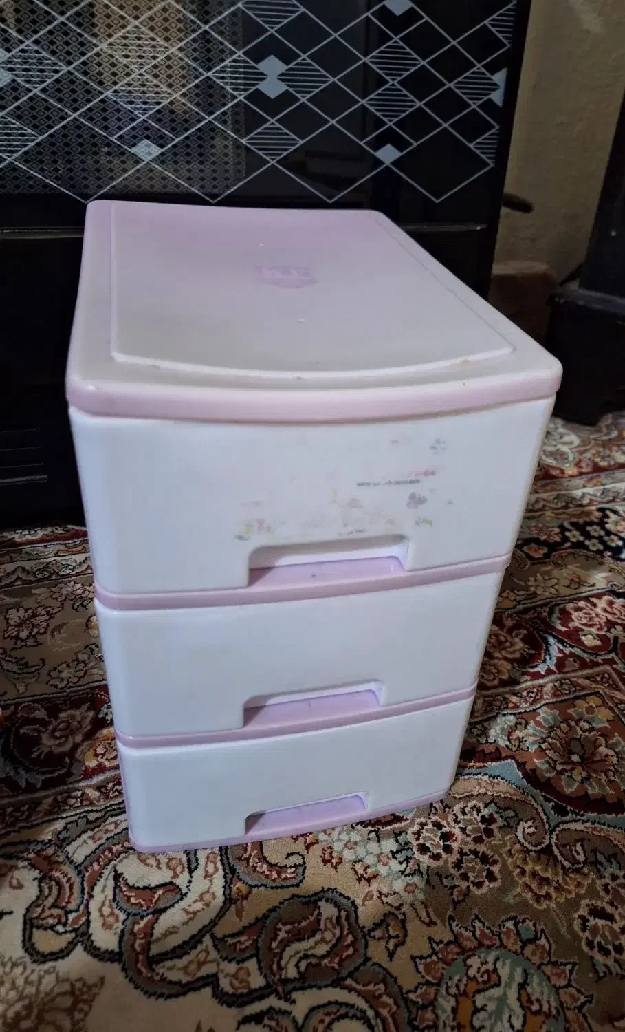 جاقاشقی .فایل|آب‌چکان و نظم‌دهنده ظروف|زنجان, |دیوار