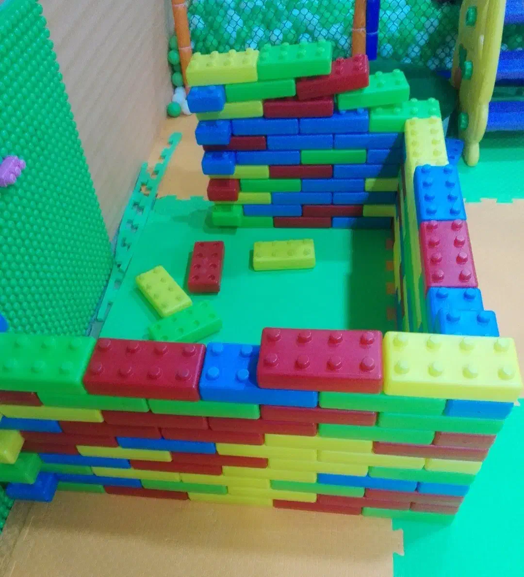 وسایل بازی ومینی پارک|اسباببازی|گنبد کاووس, |دیوار