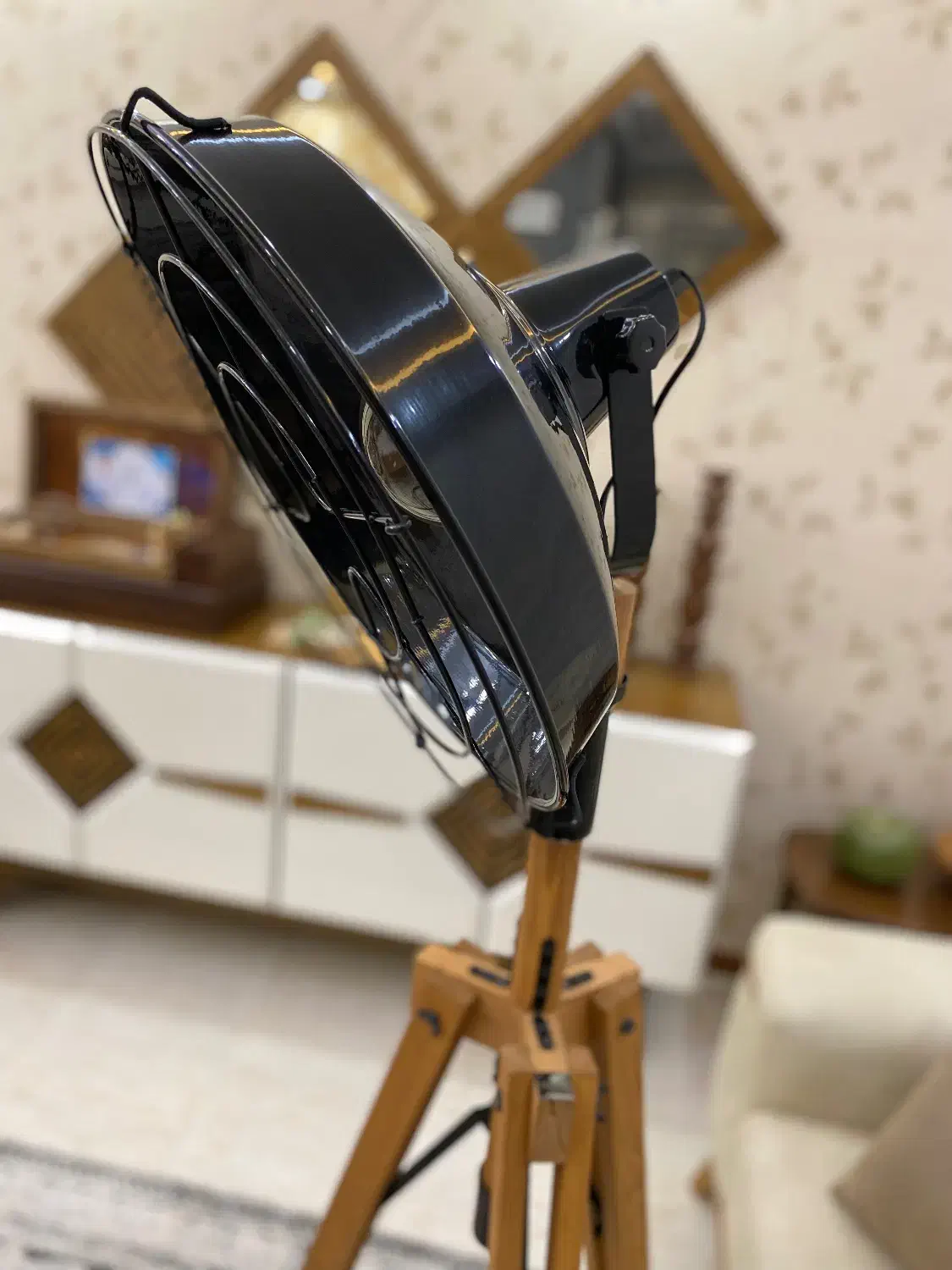 آباژور مدرن تلسکوپی برند چوبی نو|چراغ خواب و آباژور|محمدیه-قزوین, |دیوار