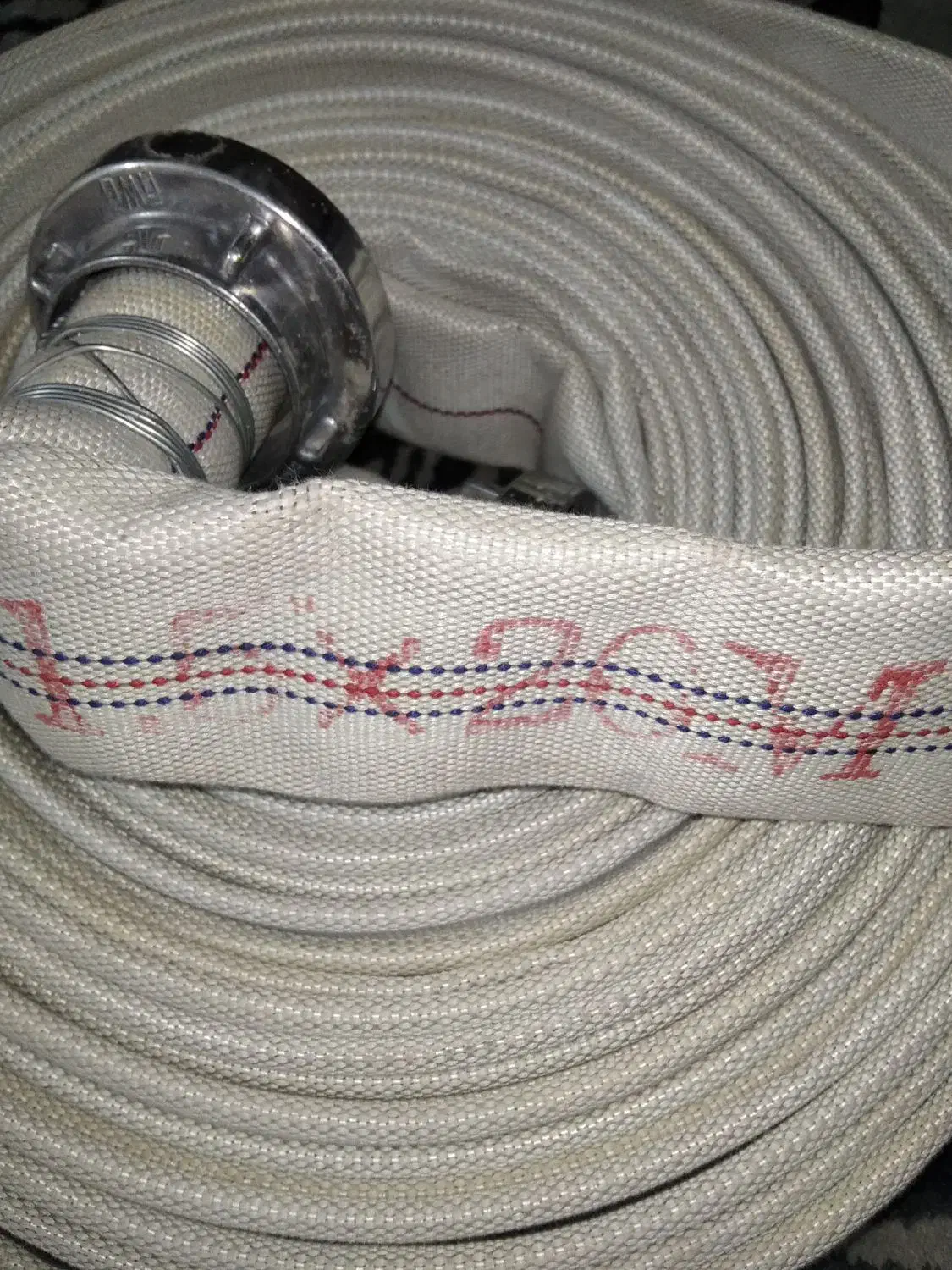 شیلنگ آتشنشانی|مصالح و تجهیزات ساختمان|صدرا-فارس, فاز ۱|دیوار