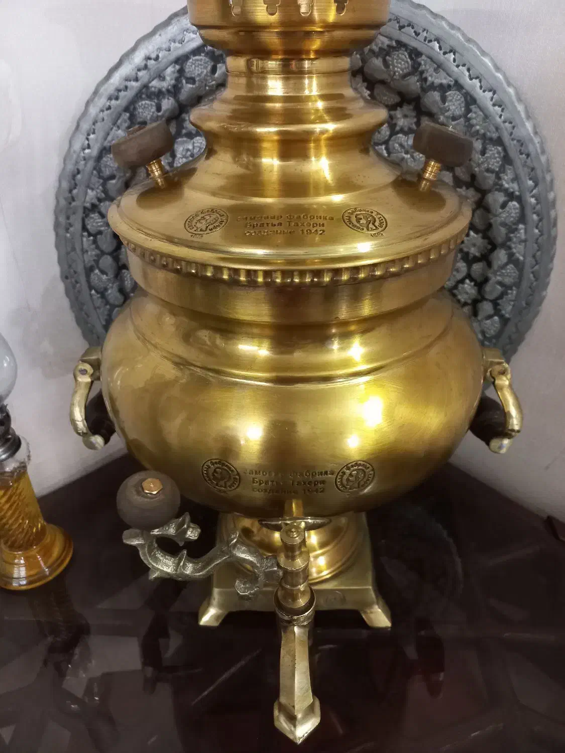 سماور زغالی سینی مسی دیوارکوب مجمع عتیقه|سماور، چای‌ساز، قهوه‌ساز|تهران, پرستار|دیوار