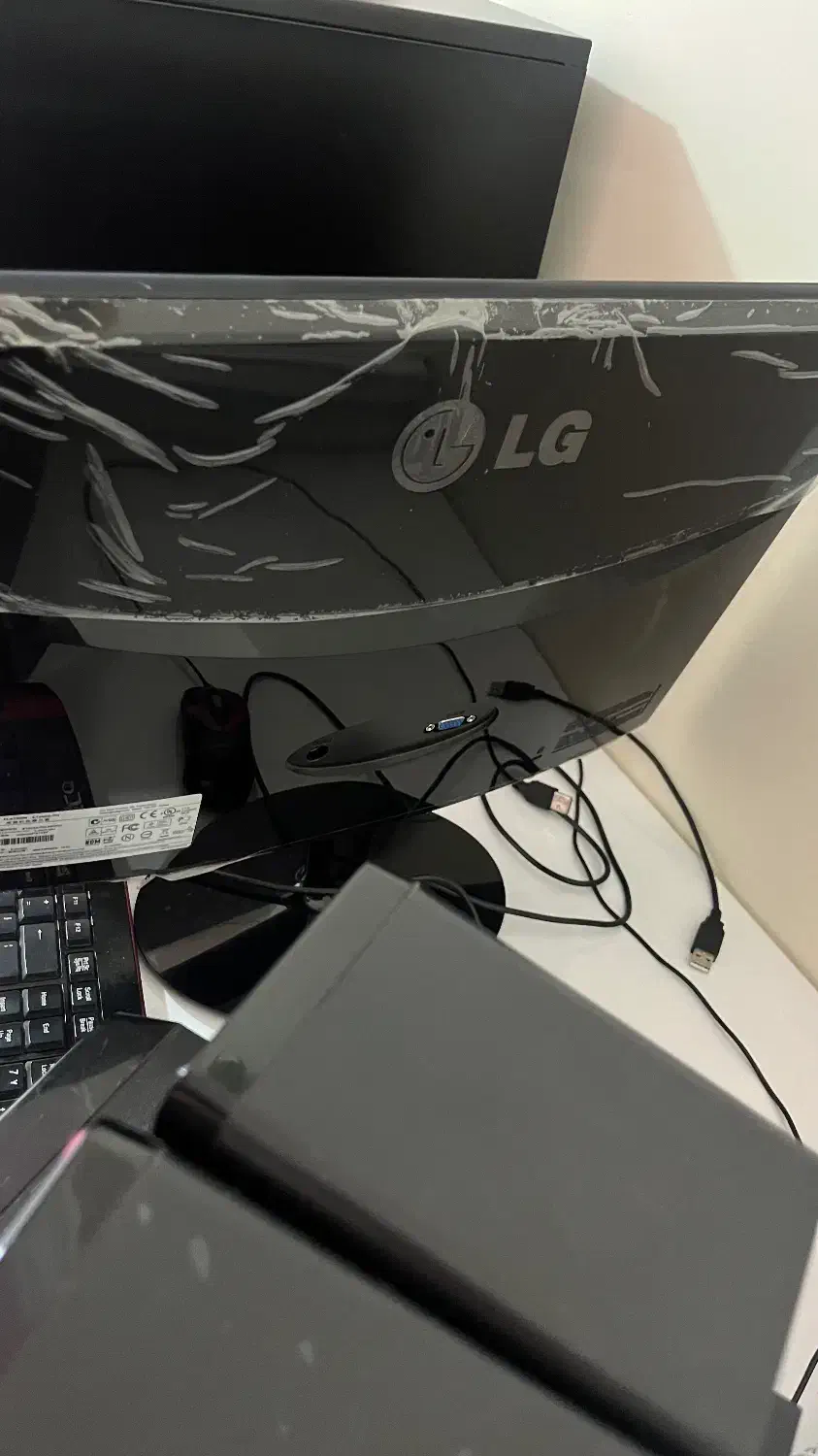 کامپیوتر|رایانه رومیزی|میاندوآب, |دیوار