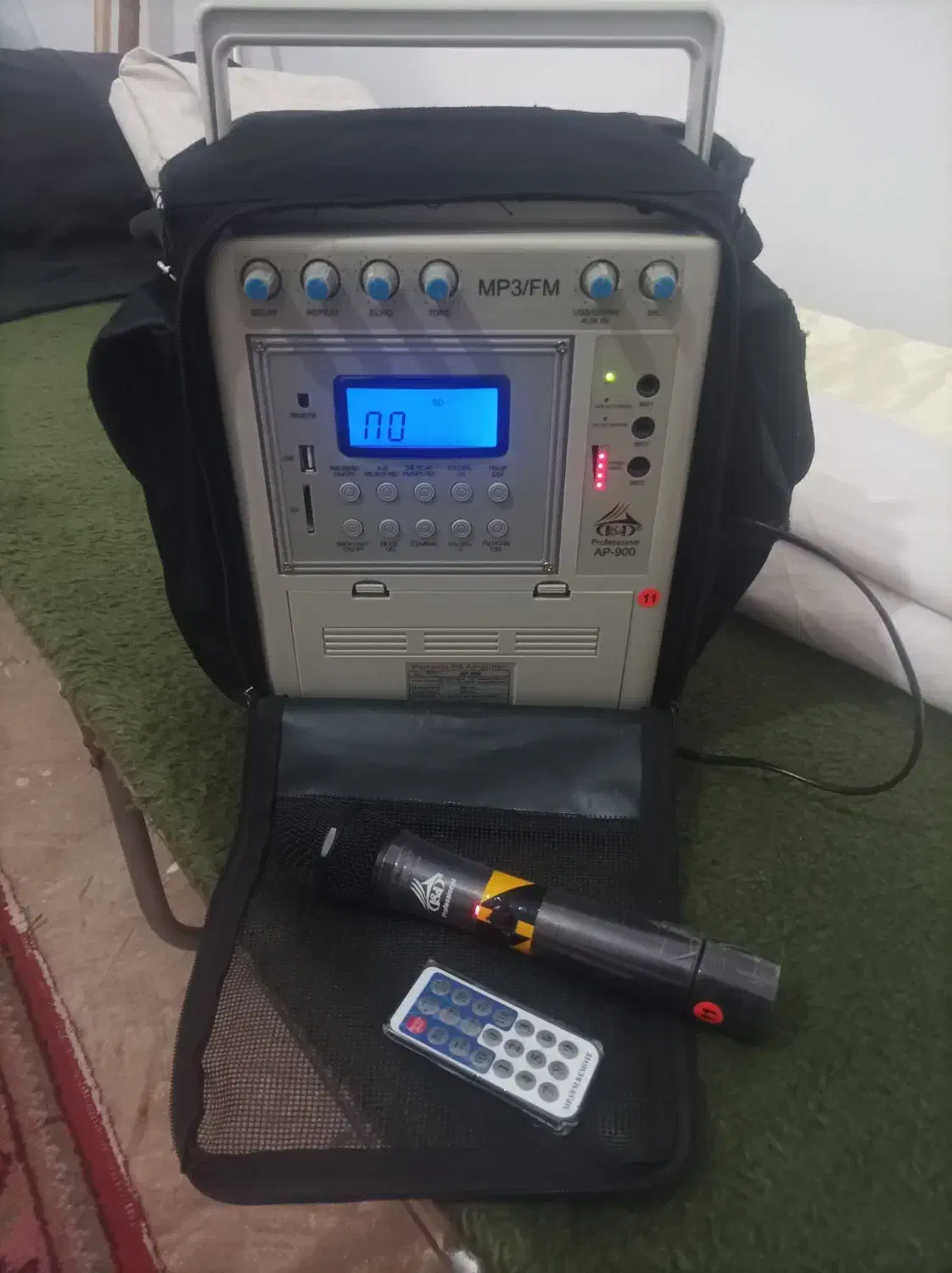 اکوهمراه شارژی رم خور وفلش خور بامیکروفن بیسیم|پخش‌کننده همراه|سلماس, |دیوار