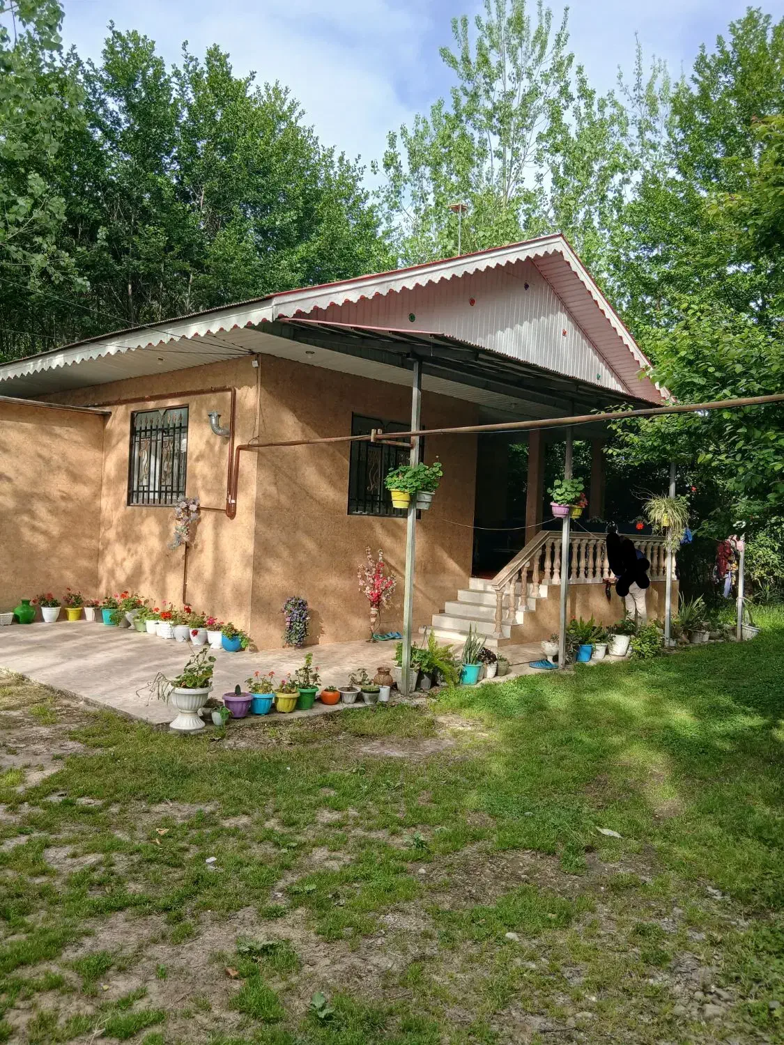 اجاره روزانه ویلاباغ|اجارهٔ کوتاه‌مدت ویلا و باغ|گوراب زرمیخ, |دیوار