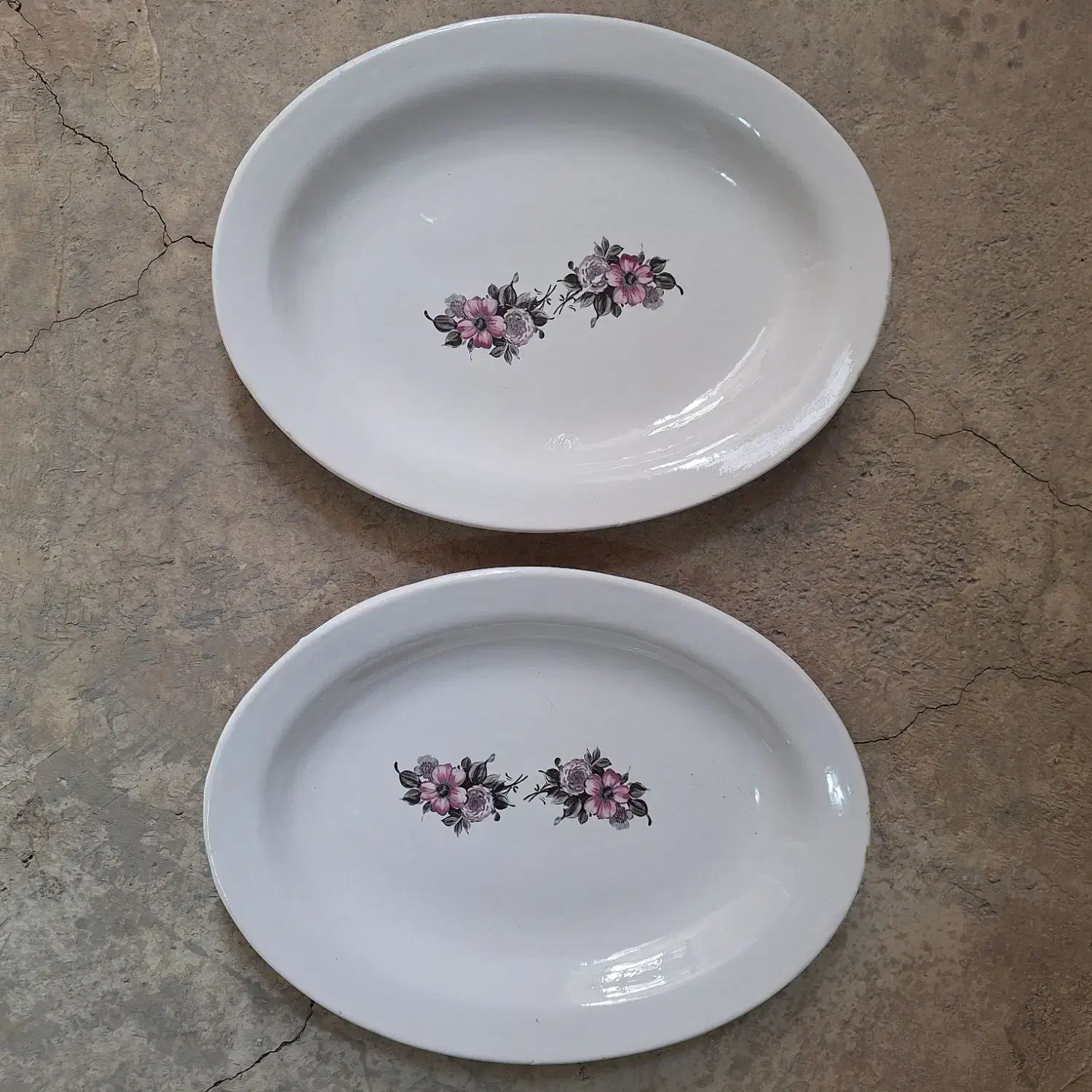 سینک سالم در حدنو دو عدد دیس چینی نو اینه فانتزی|آب‌چکان و نظم‌دهنده ظروف|دماوند, دماوند|دیوار