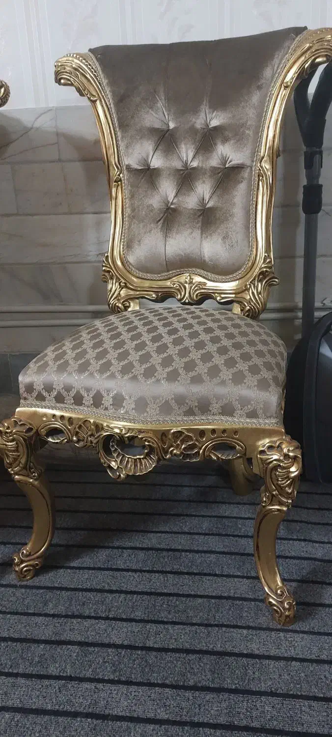 سرویس کامل  تخت پاتختی و میز آرایش   و مبل چوبی|مبلمان خانگی و میز عسلی|قم, نوبهار|دیوار