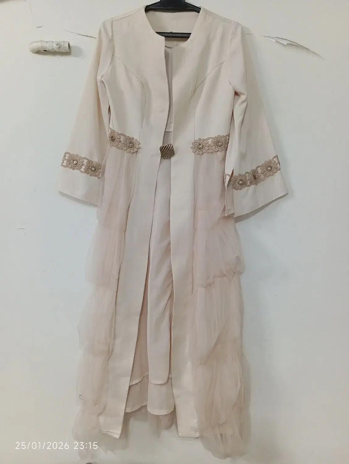 مانتو مجلسی|لباس|قرچک, زیبا شهر|دیوار