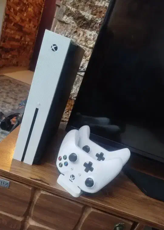 Xbox one s 1t|کنسول، بازی ویدئویی و آنلاین|تهران, اتابک|دیوار