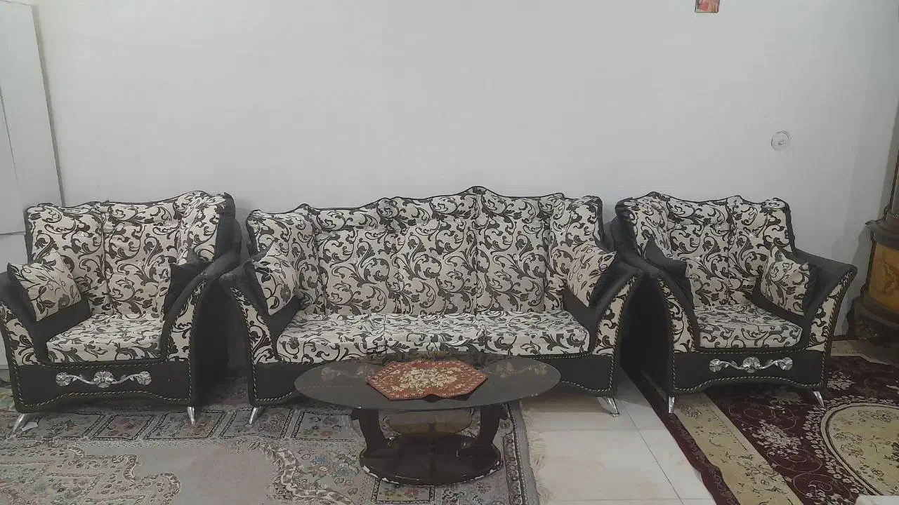 مبل ۷ نفره|مبلمان خانگی و میز عسلی|تربتحیدریه, بالا ولایت|دیوار