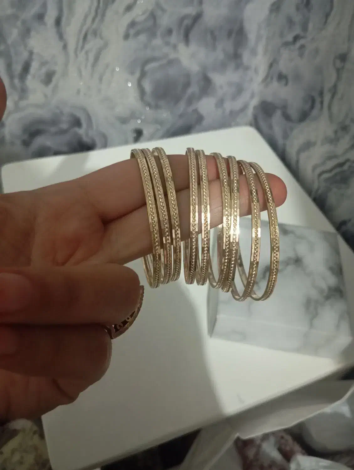 9عددالنگو طلاروس|بدلیجات|هشتگرد, هشتگرد قدیم|دیوار