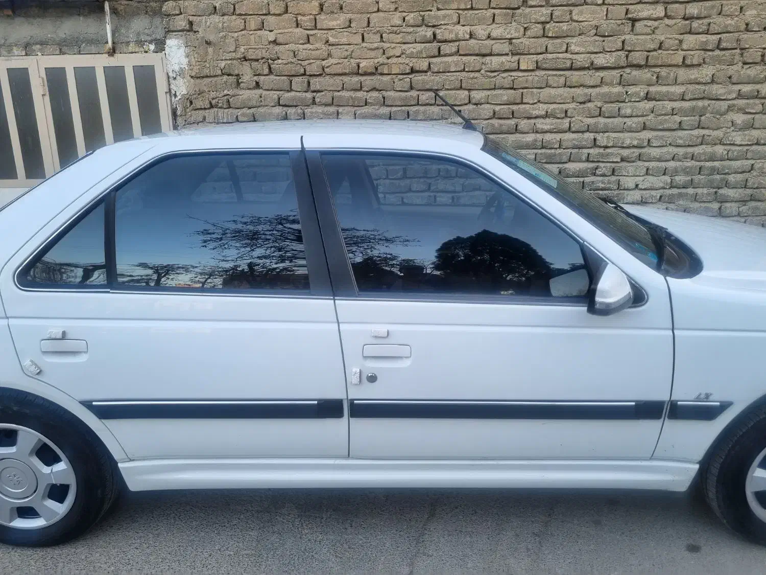 پژو پارس تیو فاو ۴۰۱ دریاچه سیمی|خودرو سواری و وانت|اراک, |دیوار