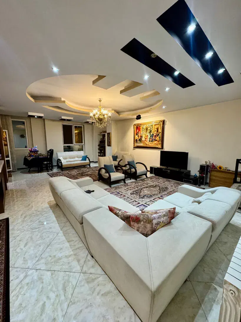 عظیمیه تاپ لوکیشن۱۲۱متر خوش نقشه*طبقه آخر روبه نما|فروش آپارتمان|کرج, عظیمیه|دیوار