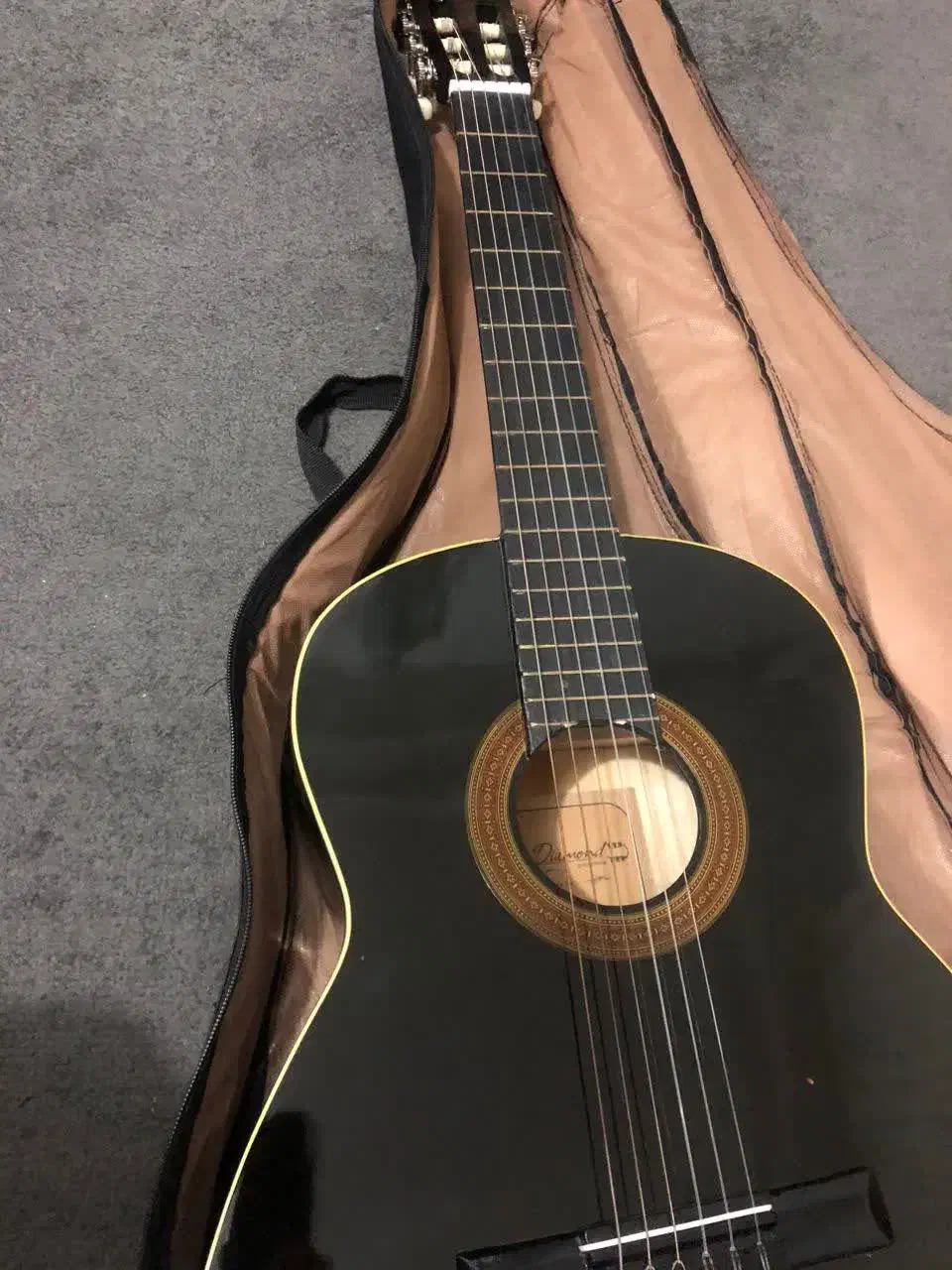 گیتار دیاموند کاملا نو|گیتار، بیس، امپلیفایر|مبارکه, |دیوار